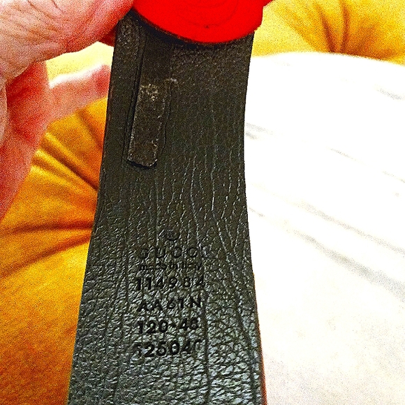 GUCCI Vtg Auth RED BELT 44" Metal GG - Picture 4 of 6
